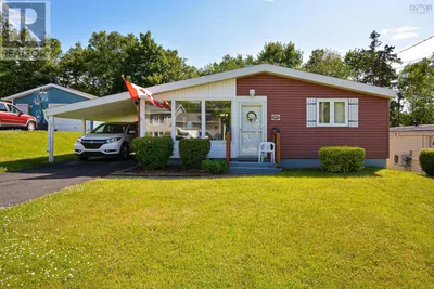 102 MOXHAM Drive