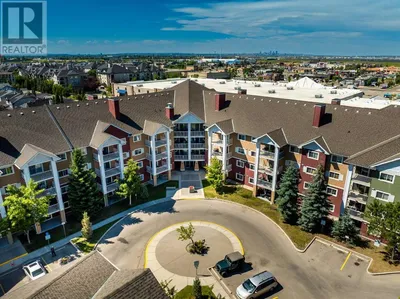 1120, 10 Prestwick Bay SE