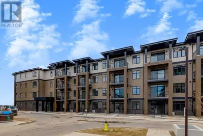 6108, 200 Seton Circle SE