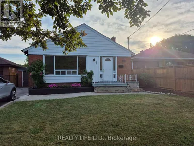 54 GARSIDE CRESCENT