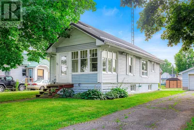 23 DAVIS DRIVE