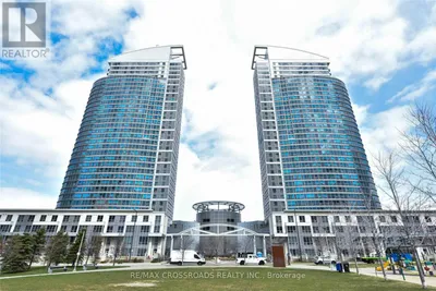 2115 - 38 LEE CENTRE DRIVE