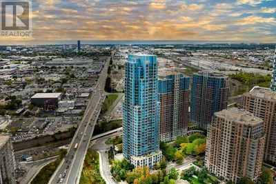 2502 - 15 VIKING LANE