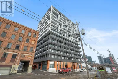 207 - 9 TECUMSETH STREET