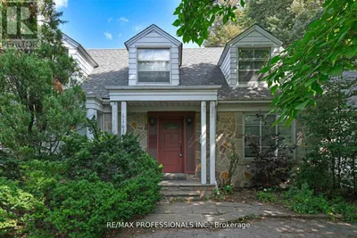 1161 ROYAL YORK ROAD