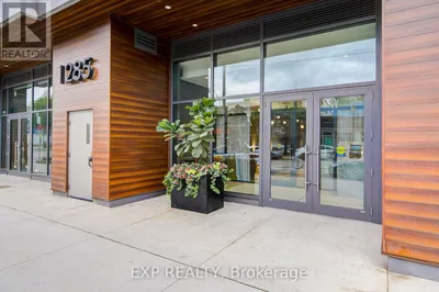 211 - 1285 QUEEN STREET E