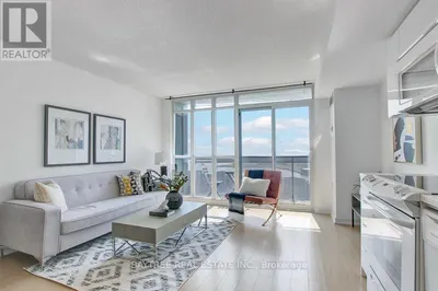 2607 - 21 ICEBOAT TERRACE