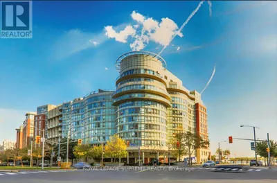 512 - 550 QUEENS QUAY W