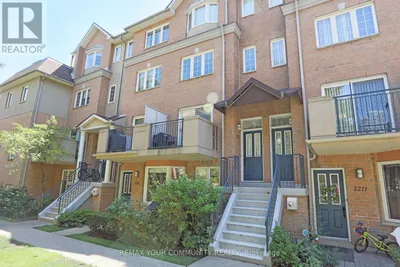 1213 - 28 SOMMERSET WAY