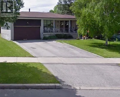 63 MARATHON CRESCENT