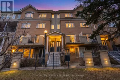 1229 - 28 SOMMERSET WAY