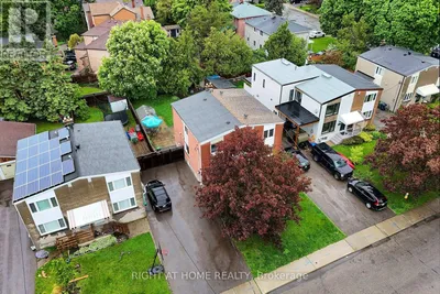 48 VAN STASSEN BOULEVARD