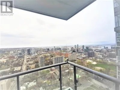 4015 - 251 JARVIS STREET