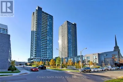 2102 - 2 SONIC WAY W