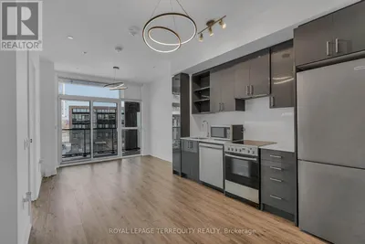 326 - 50 GEORGE BUTCHART DRIVE