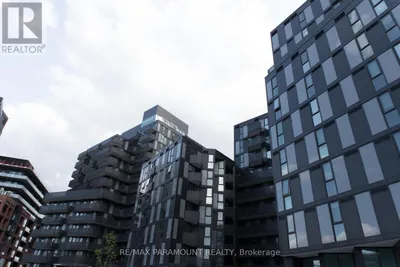 1111 - 30 TRETTI WAY