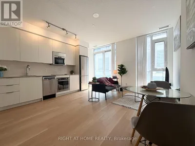 308 - 101 ERSKINE AVENUE