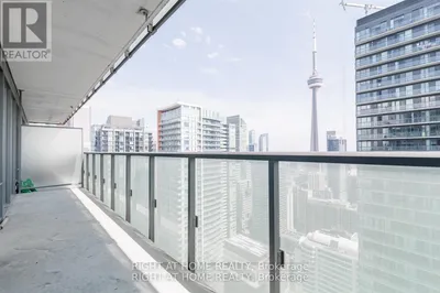3907 - 101 PETER STREET