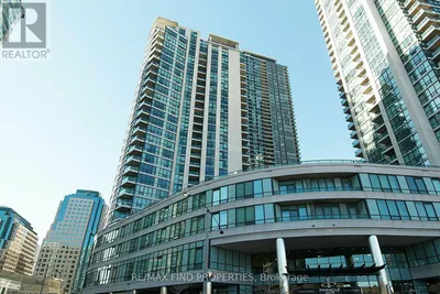 1505 - 12 YONGE STREET