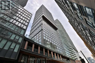 501 - 82 DALHOUSIE STREET