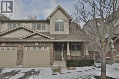 7 GIBSON Place Unit# 21
