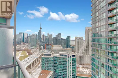 2713 - 231 FORT YORK BOULEVARD