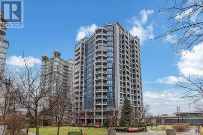 1004 - 2087 LAKE SHORE BOULEVARD W