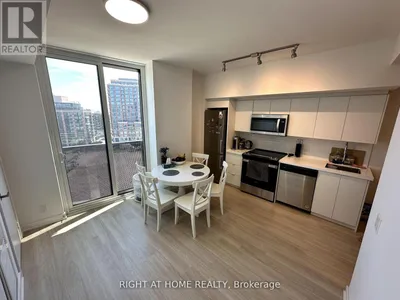 903 - 30 TRETTI WAY