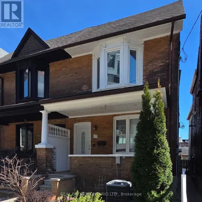 17 HOWARD PARK AVENUE