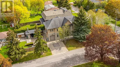 1 LISSOM CRESCENT