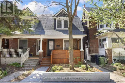 29 HOWARD PARK AVENUE