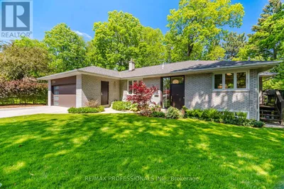 10 COSWAY COURT