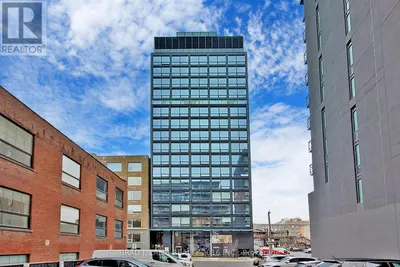 202 - 458 RICHMOND STREET W