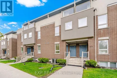 2 - 110 CALEDONIA PARK ROAD