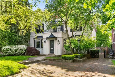 230 STRATHALLAN WOOD