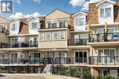 2012 - 3035 FINCH AVENUE W