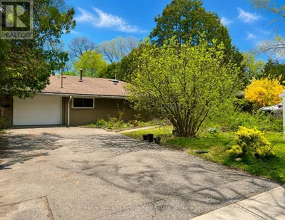 42 OAKLEY BOULEVARD