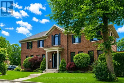32 JOPLING AVENUE N