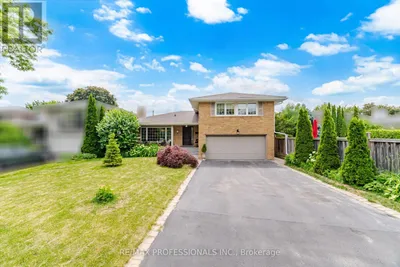 12 THICKET ROAD