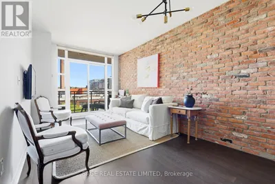 402 - 88 COLGATE AVENUE