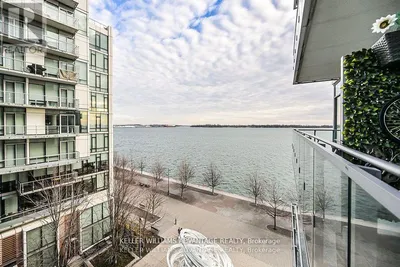 616 - 29 QUEENS QUAY E