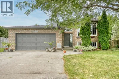 1610 Chornoby CRESCENT
