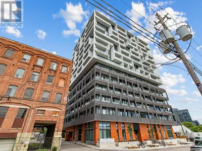 807 - 9 TECUMSETH STREET