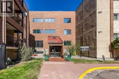 307, 3090 15 Avenue SE