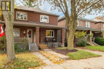18 THURSTON ROAD