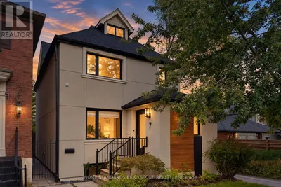 7 HEATHER STREET