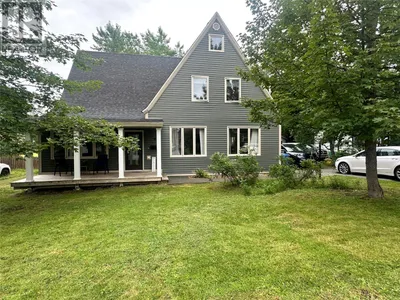 6 Hill Road