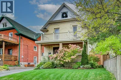 22 WHITNEY Place