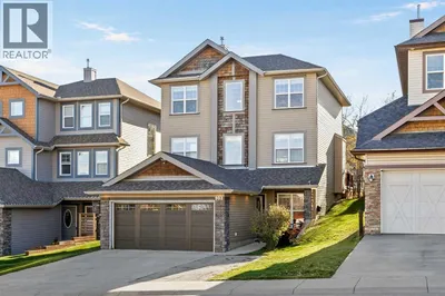 203 St Moritz Drive SW