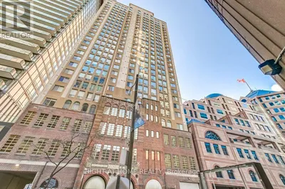 PH2 - 25 GRENVILLE STREET